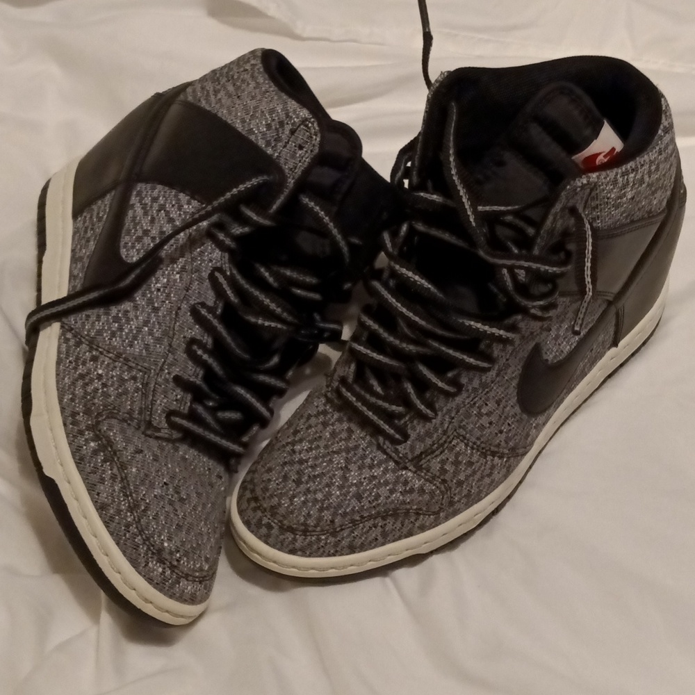 Nike dunk sky high